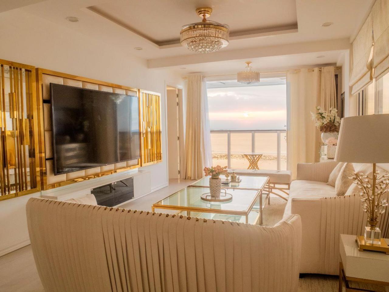 Beachfront Seaview Apartment マレ エクステリア 写真