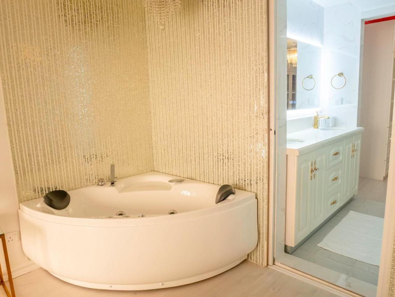 Beachfront Seaview Apartment マレ エクステリア 写真